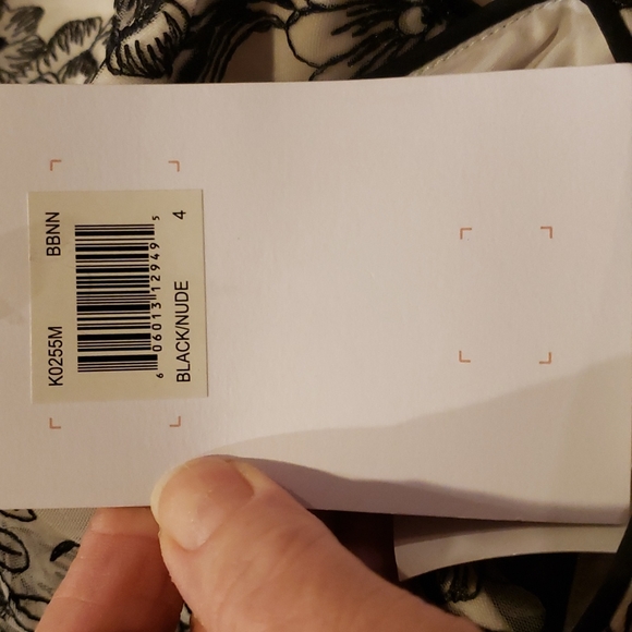 NWT Gal Meets Glam Viola Raffia Embroidered Dress Size 4 - Picture 7 of 10